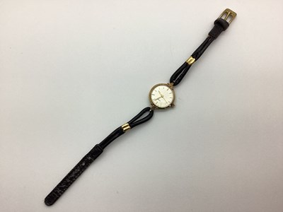 Lot 145 - A Vintage 9ct Gold Cased Wristwatch, the round...