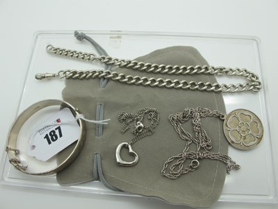 Lot 187 - A Curb Link Albert Chain, a 1977 hallmarked...