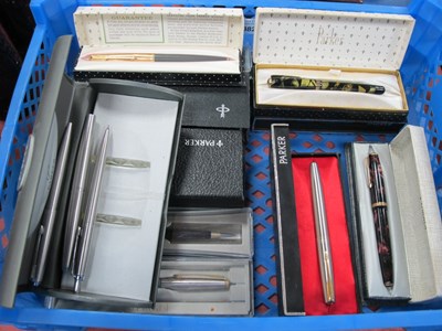 Lot 1382 - A large collection of boxed Parker pens to...