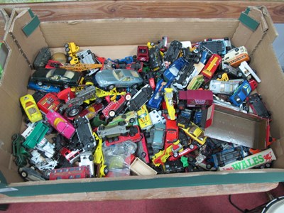 Lot 1453 - A quantity of diecast toy cars to include some...