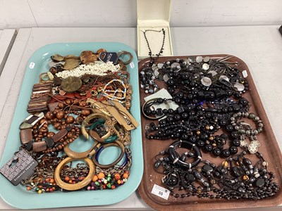 Lot 55 - A Large Selection of Modern Costume Jewellery,...